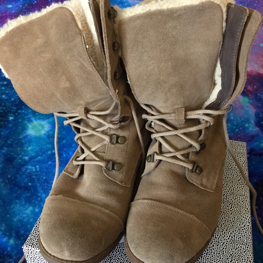 UGG AUSTRALIA Gradin Military Combat Boots Sz 8.5